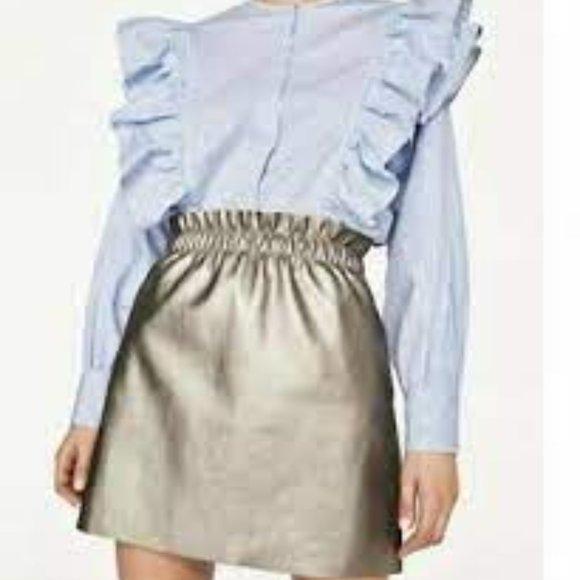 NWT Zara Silver Faux Leather Mini Skirt.  SZ M - Picture 2 of 5